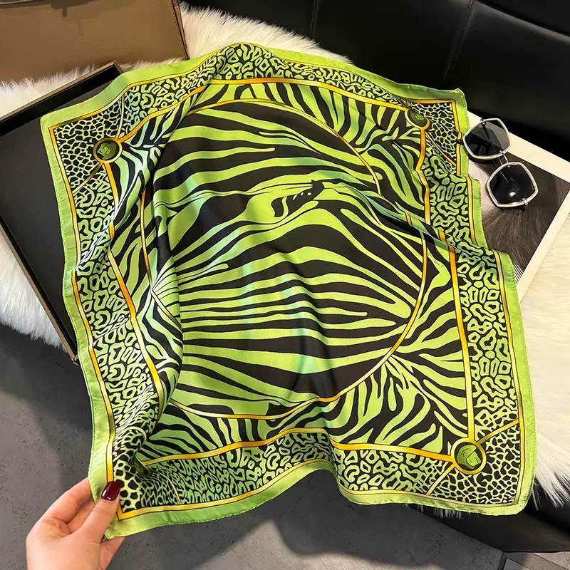 Qelavo® Faux Silk Satin Square Scarf - 70 x 70 cm