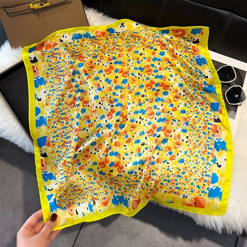 Qelavo® Faux Silk Satin Square Scarf - 70 x 70 cm